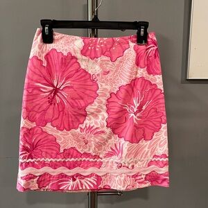Lilly Pulitzer size 0 mini skirt. Pinks.